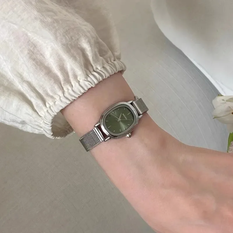 Luxury Watch Strap - Small Oval Dial Green Watch Simple