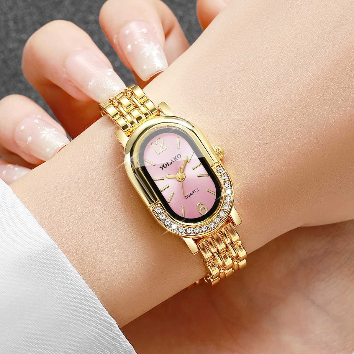 Luxury Rhinestone Women Quartz - огляд і ціна Luxury Watch Storage