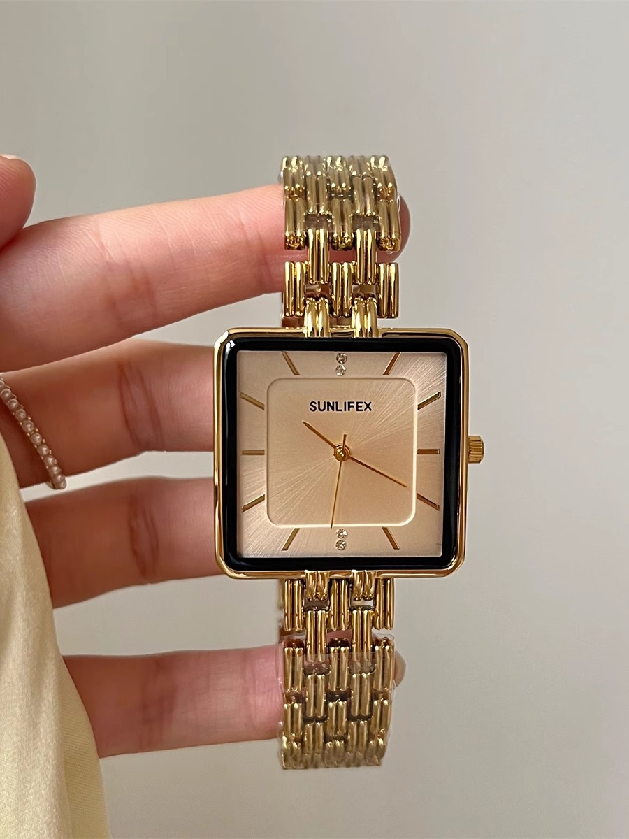 Retro Hong Kong style large di - огляд і ціна Luxury Watch In Hong Kong