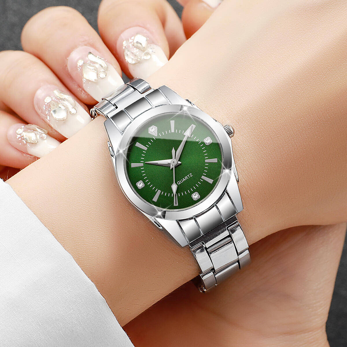 Luxury Rhinestone Women Watche - огляд і ціна Luxury Watch Storage